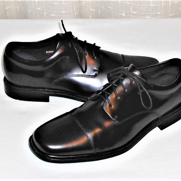 rockport cap toe oxford